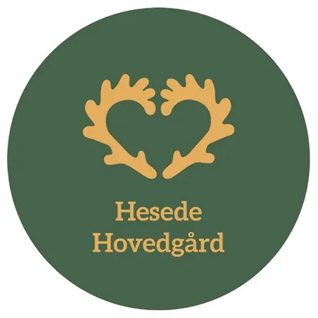 לינה וארוחת בוקר Hesede Hovedgard