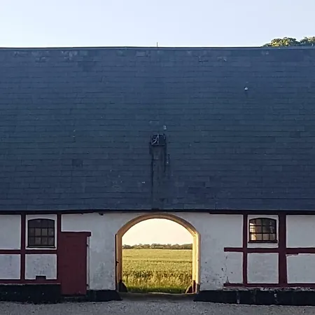 Hesede Hovedgård Bed & Breakfast